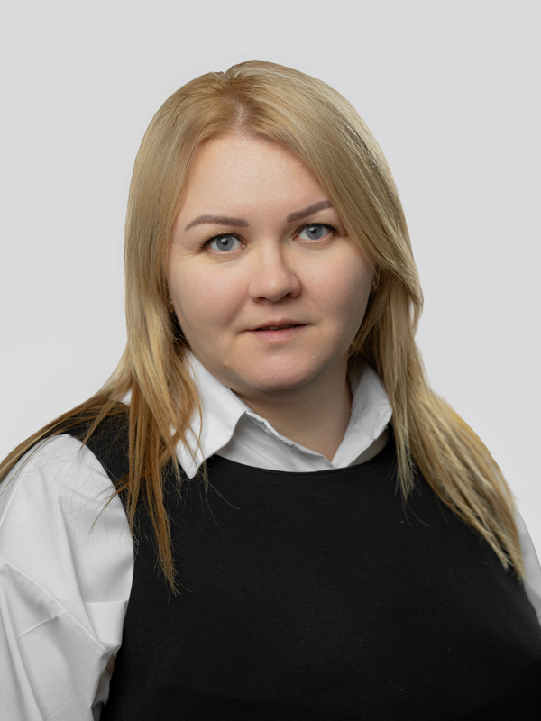 Литвинова Жанна Николаевна.