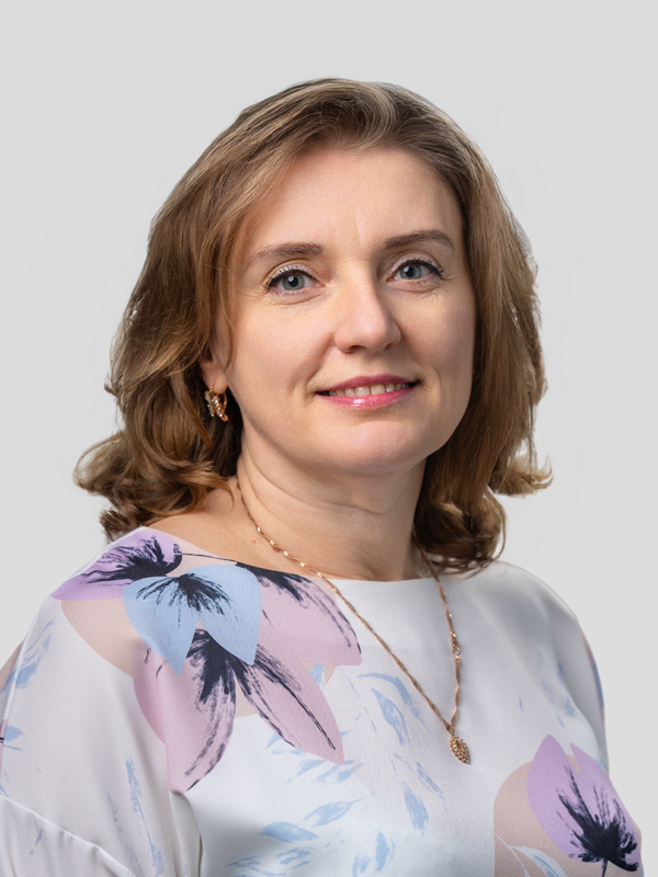 Попова Марина Ивановна.