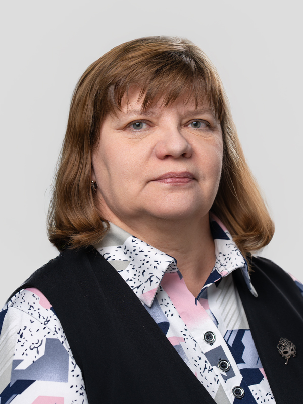 Юшманова  Лариса Степановна.